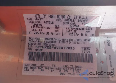 1997 Ford F-250 Xl z USA, uszkodzony, nr VIN 1FTHX25F6VEC79035